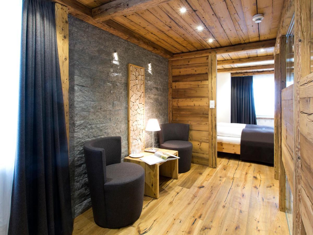 Hotel Crusch Alba Zernez Exterior foto